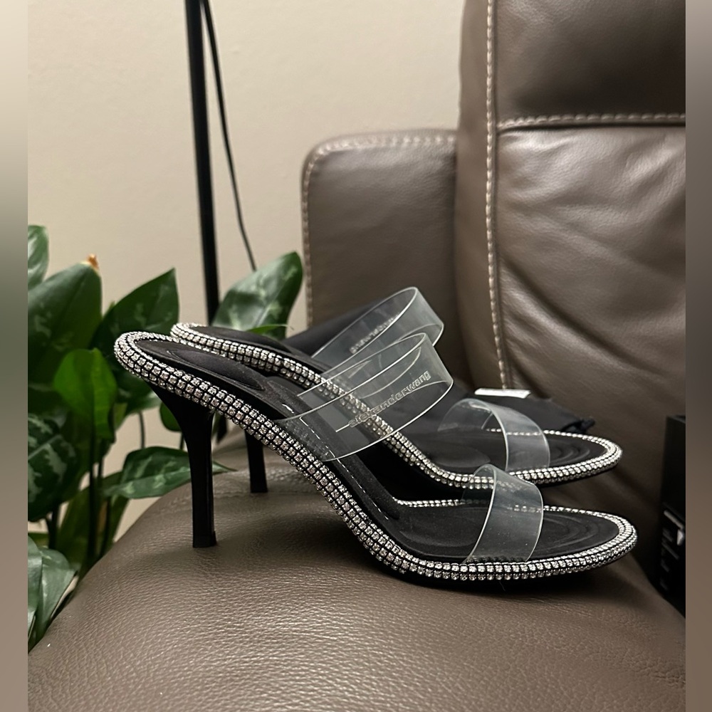 Alexander Wang
Kira 85MM Embellished PVC Black Sandals. Size 37 (7) - Picture 12 of 14